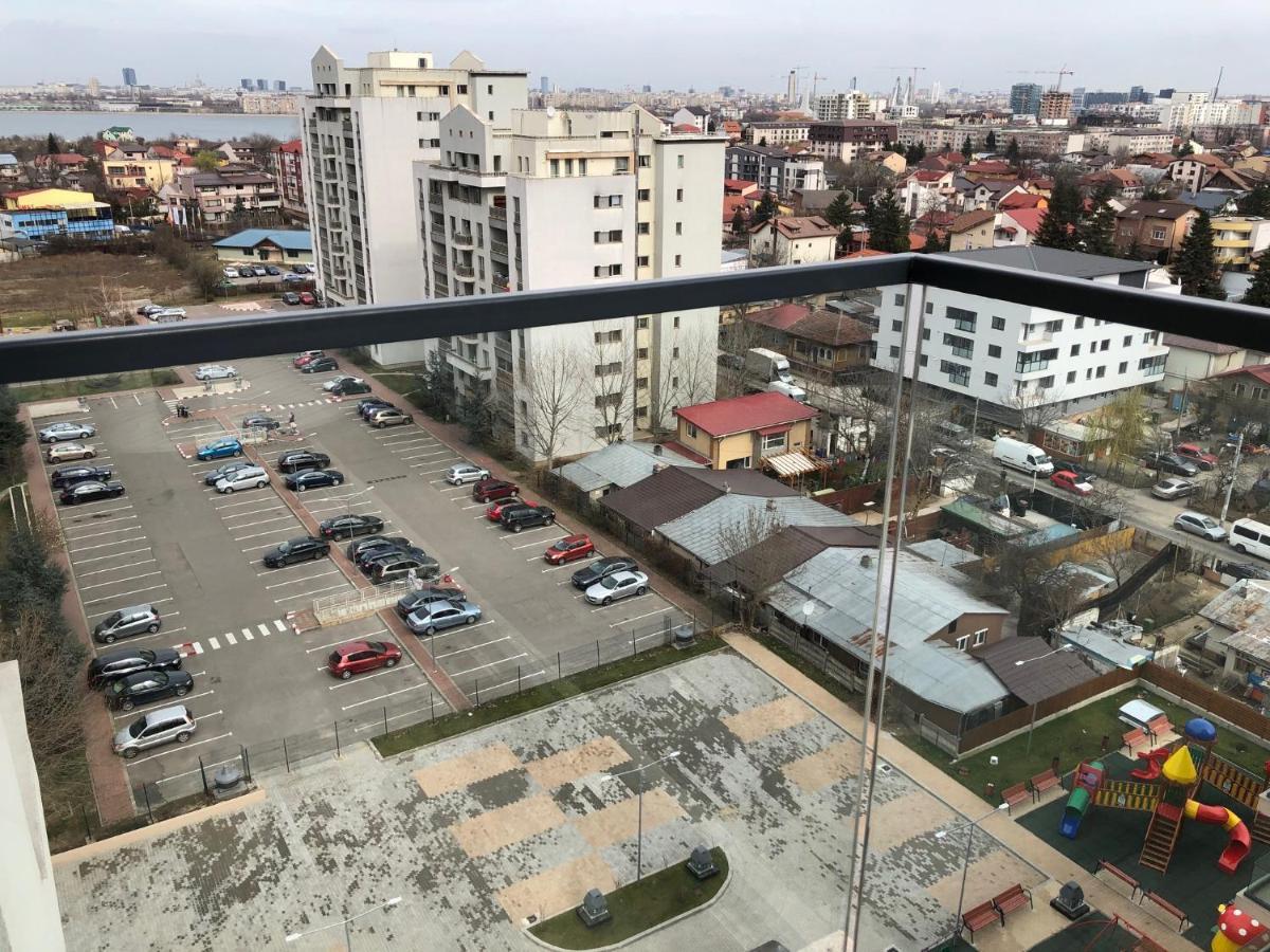Luxury Westpark 2-Room Apartment Lakeview W5 Boekarest Buitenkant foto